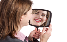 woman_mirror